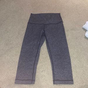 lululemon grey cropped leggings
